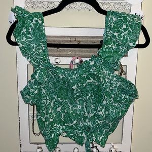 Ruffle sleeveless crop top